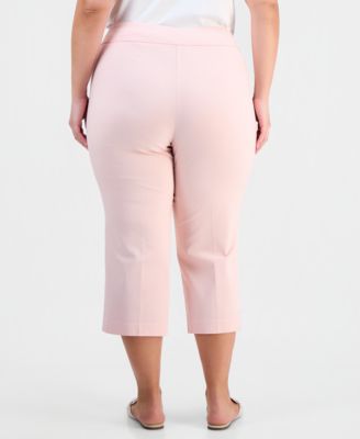 Plus Size Tummy Control Pull-On Capri Pants