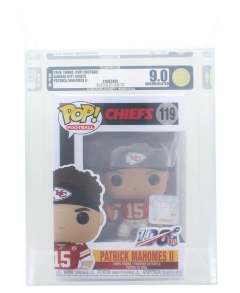 Детская фигурка Funko Pop! Kansas City Chiefs Patrick Mahomes II AFA 9.0 Graded Vinyl Action Figure, Ages 3+