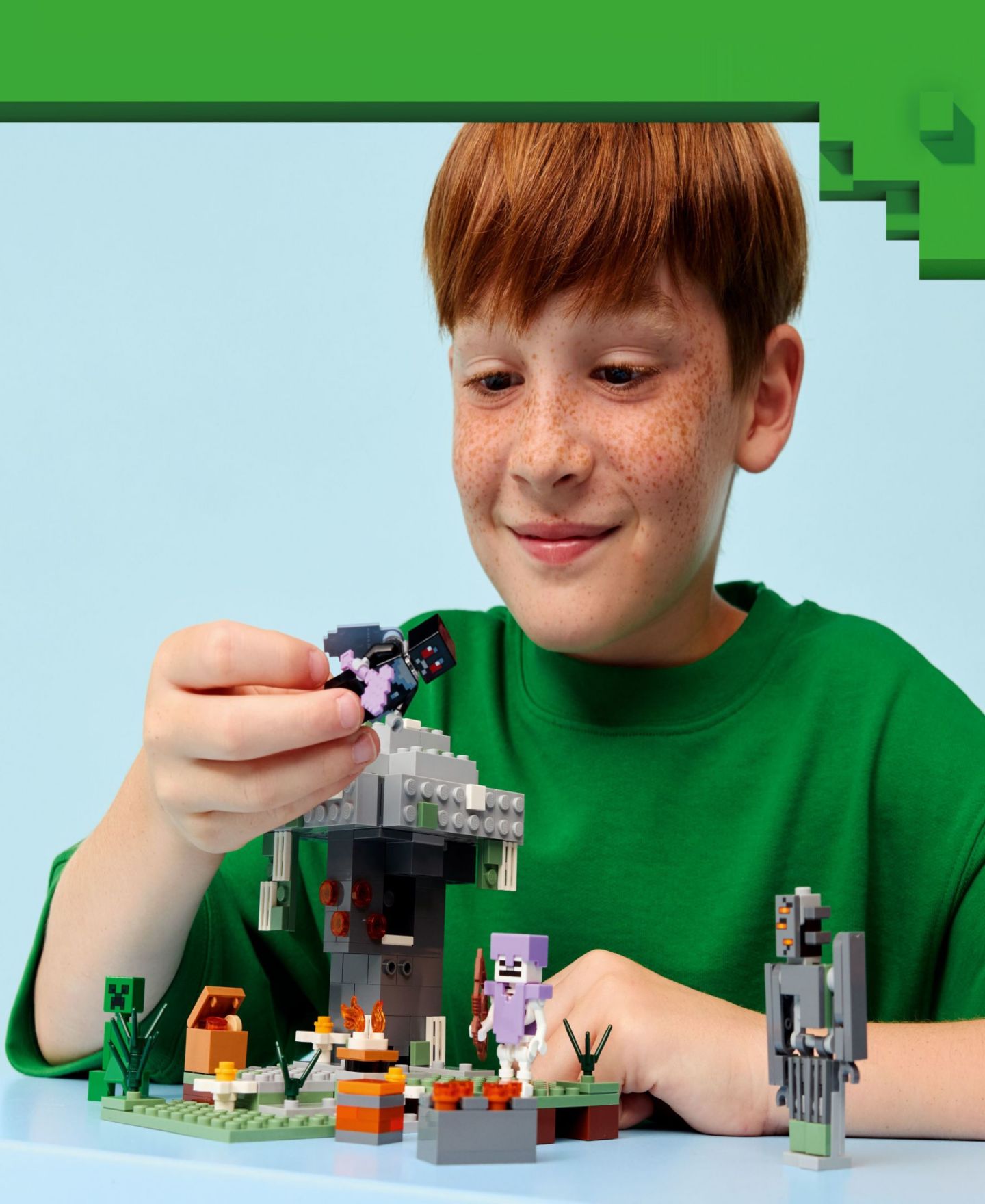 Детские конструкторы LEGO® Minecraft The Pale Garden Building Toy 21586, 243 Pieces — фото 4