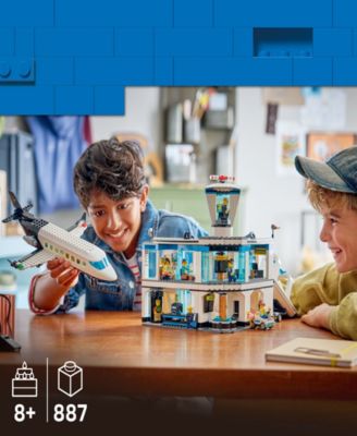 City Airport with Airplane Building Toy 60502, 887 Pieces