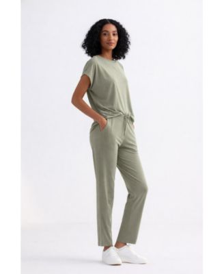 Women's Relaxed Tee in Olive