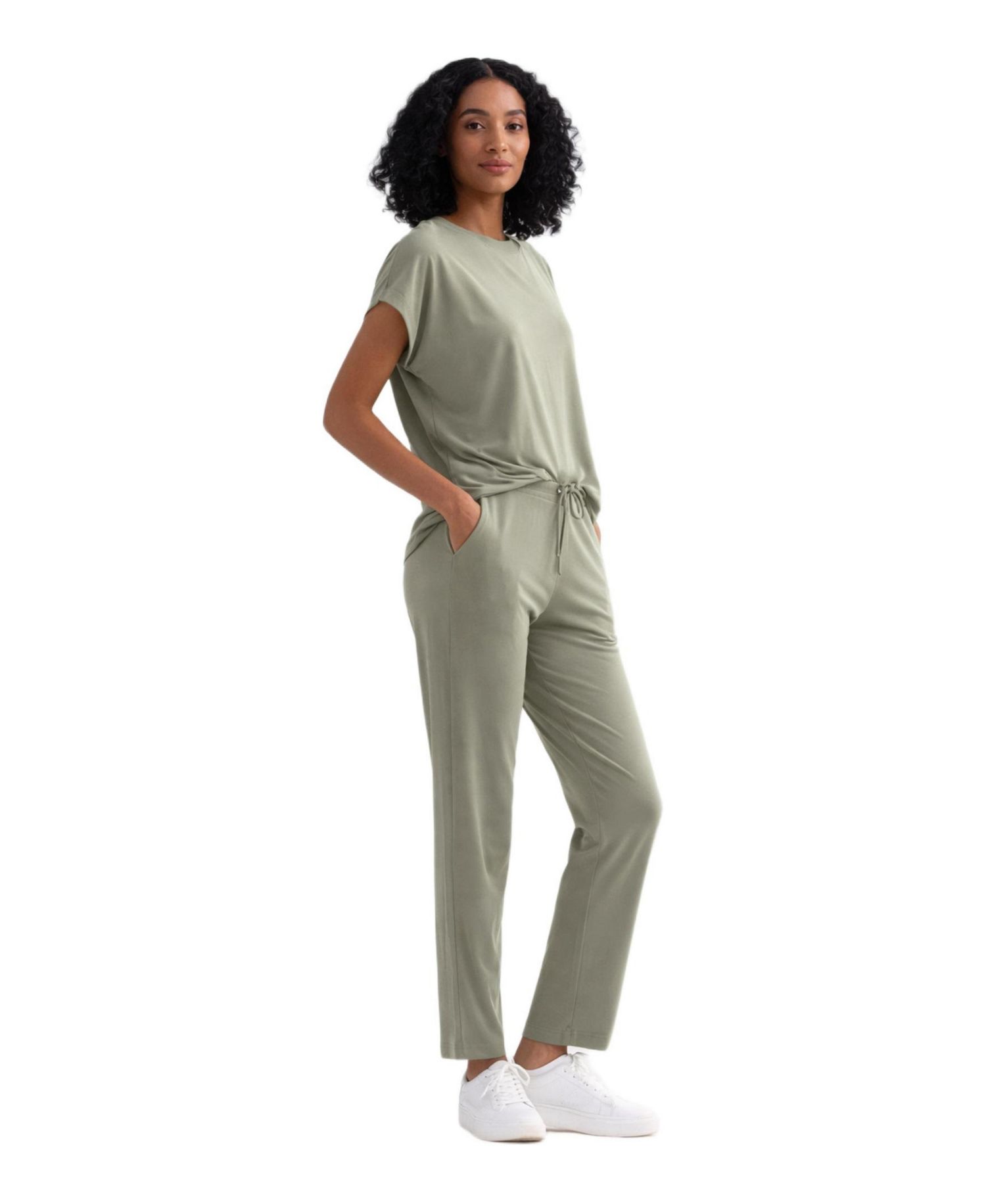 Women's Relaxed Tee in Olive