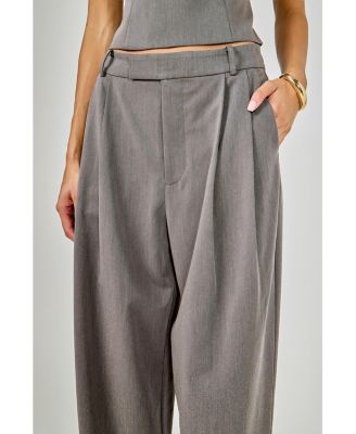 Women's Relaxed Trouser with Pleats.