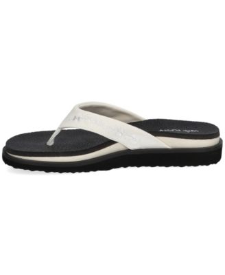 Wanderlust Thong Sandals
