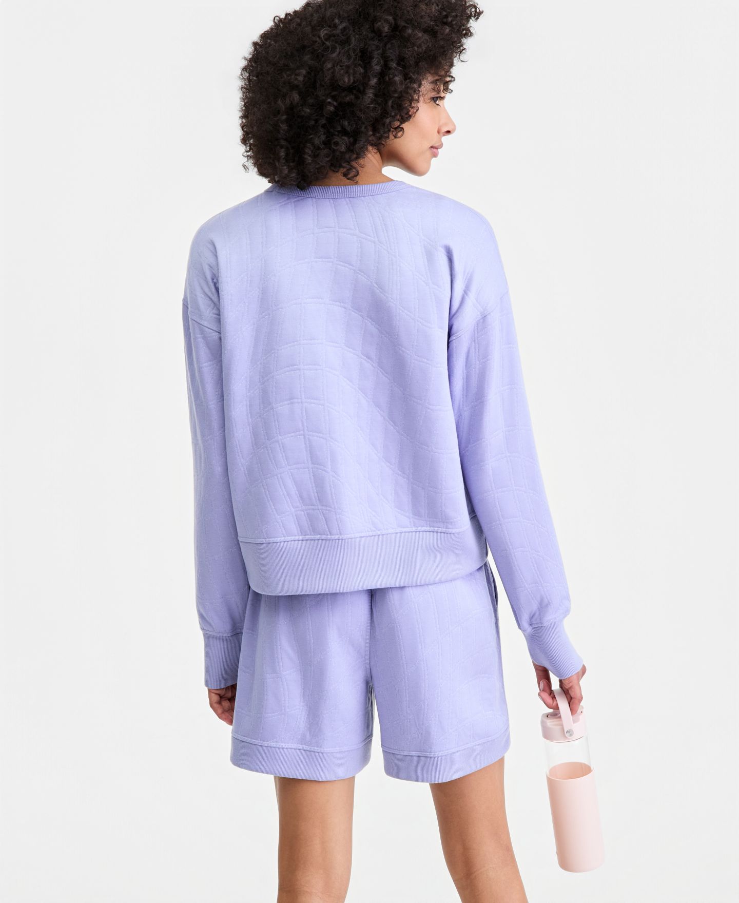 Женская толстовка ID Ideology Quilted Reversible Crewneck, цвет: Фиолетовый пыльный — фото 2