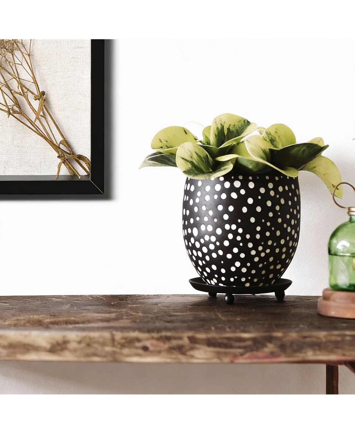 Yigii Shadow Box Frame: Magnetic Door, Linen Back