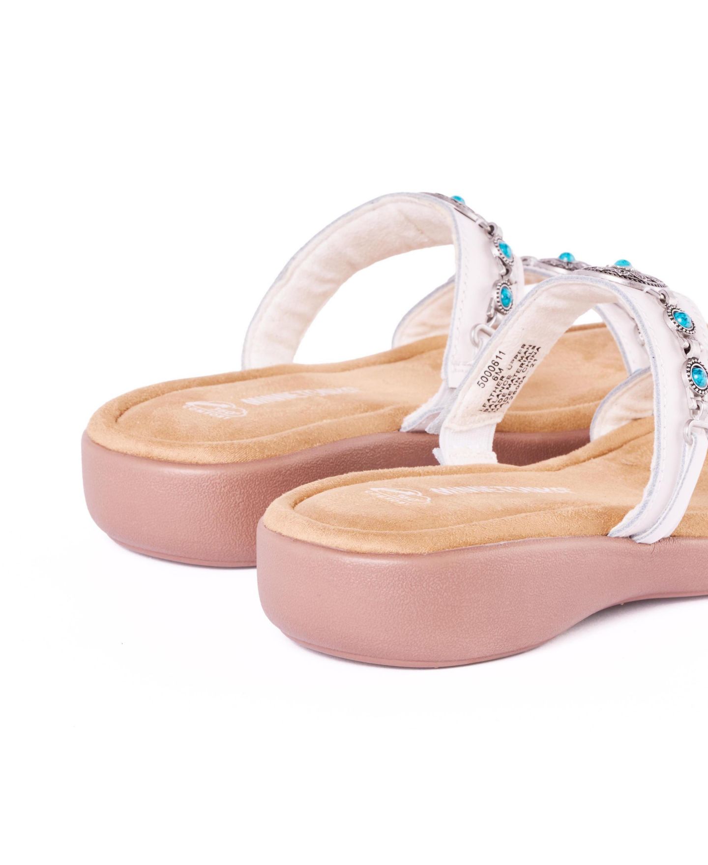 Женские сандалии Minnetonka Brenn Embellished Slide, цвет: Белый — фото 6