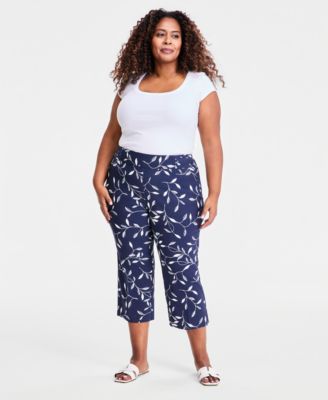 Plus Size Winding Leaves Rivet Capri Pants