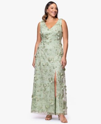 Plus Size A-Line Raised Flower V-Neck Ball Gown