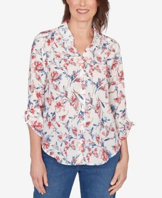 Petite Austin Etched Floral Butterfly Button Down Top