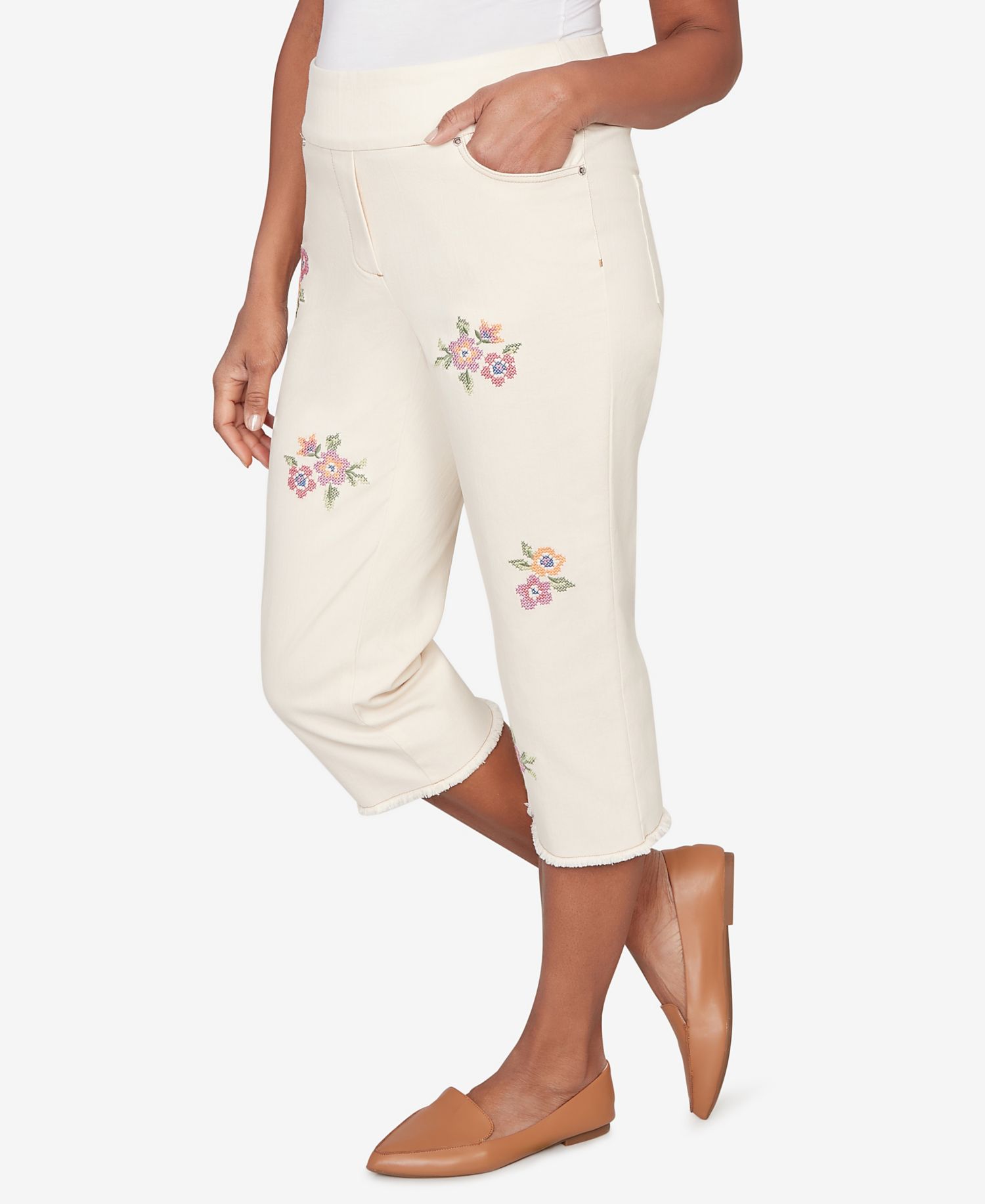Petite Beachcomber Floral Cross Stitch Super Stretch Denim Capri