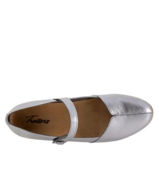 Women's Irene Flat
