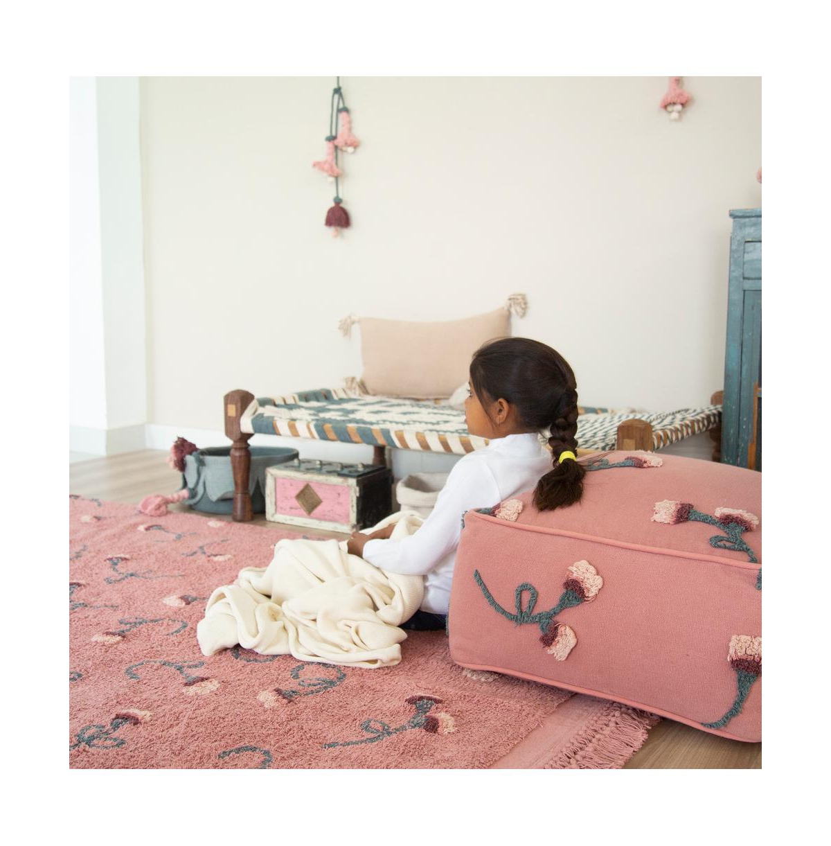 Lorena Canals Puff English Garden Ash Rose