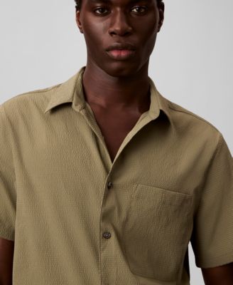Men's Solid Seersucker Classic Button-Down Shirt