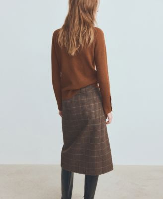 Women's Perkins Collar and Buttoned Cuffs Sweater