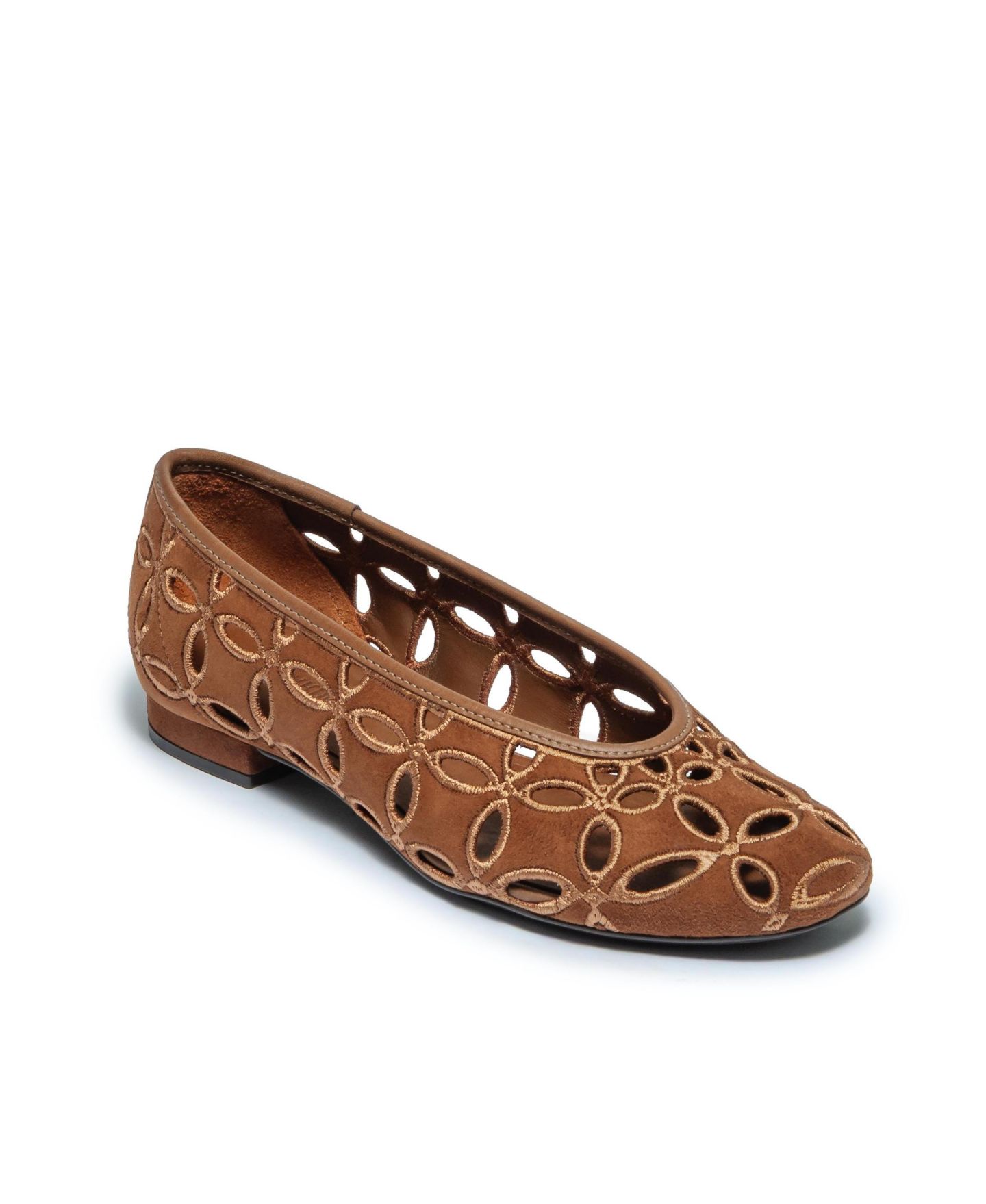 Женские балетки Bernardo Footwear Brie Ballet Flat, цвет: Миндальный — фото 1