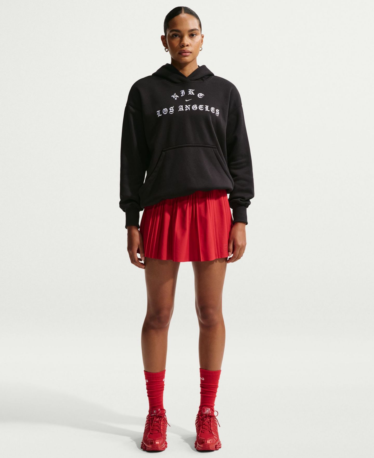 Женское худи Nike Sportswear Phoenix Fleece Oversized Los Angeles Pullover, цвет: Чёрный / Белый — фото 2
