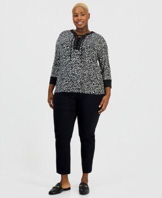 Plus Size Lace-Up 3/4-Sleeve Knit Top