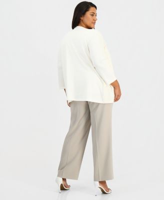 Plus Size Floral Appliqu&eacute; Cardigan Sweater