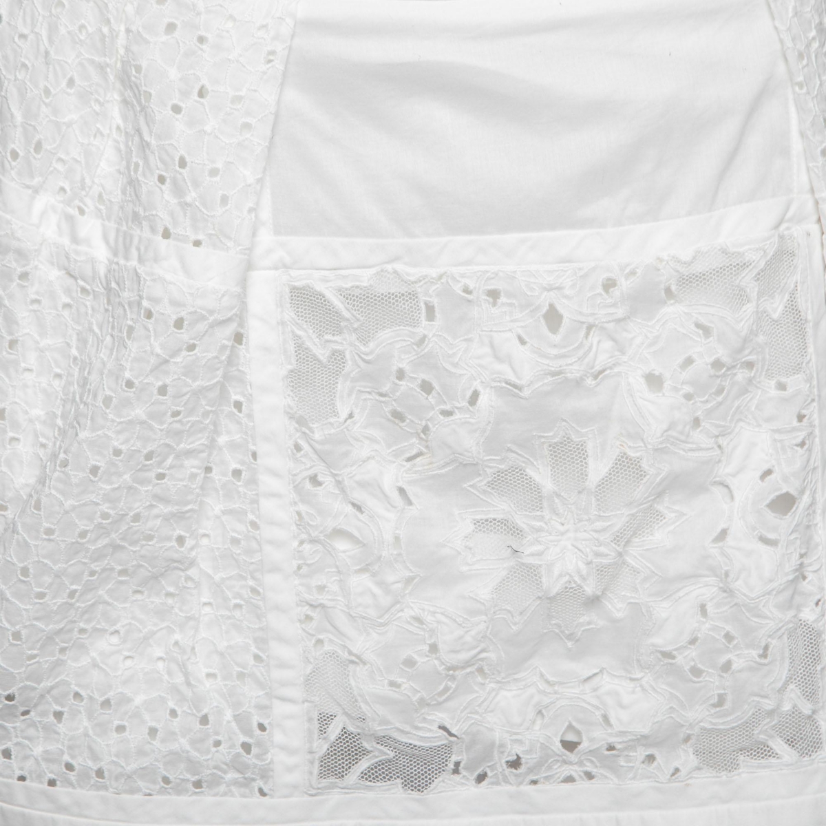 Pre-Owned Roberto Cavalli Women's White Broderie Anglaise Cotton Lace Paneled Mini Skirt
