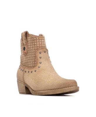 Refresh Collection Women's Suede Ankle Booties