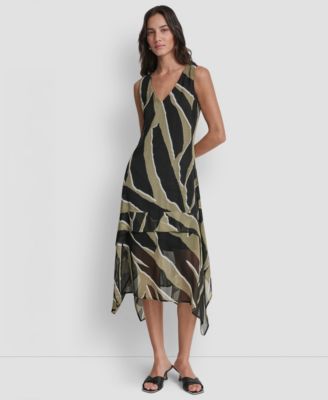 Women's Sleeveless Layered Crinkle V-Neck Dress