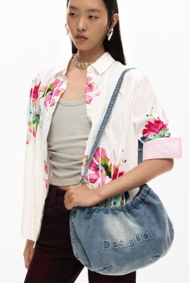 Women's Medium Oval Bag With Charms