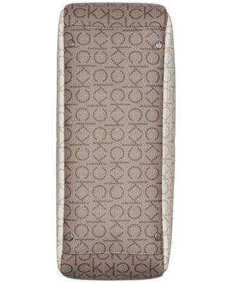 Zoe Signature Medium Chain Tote Bag