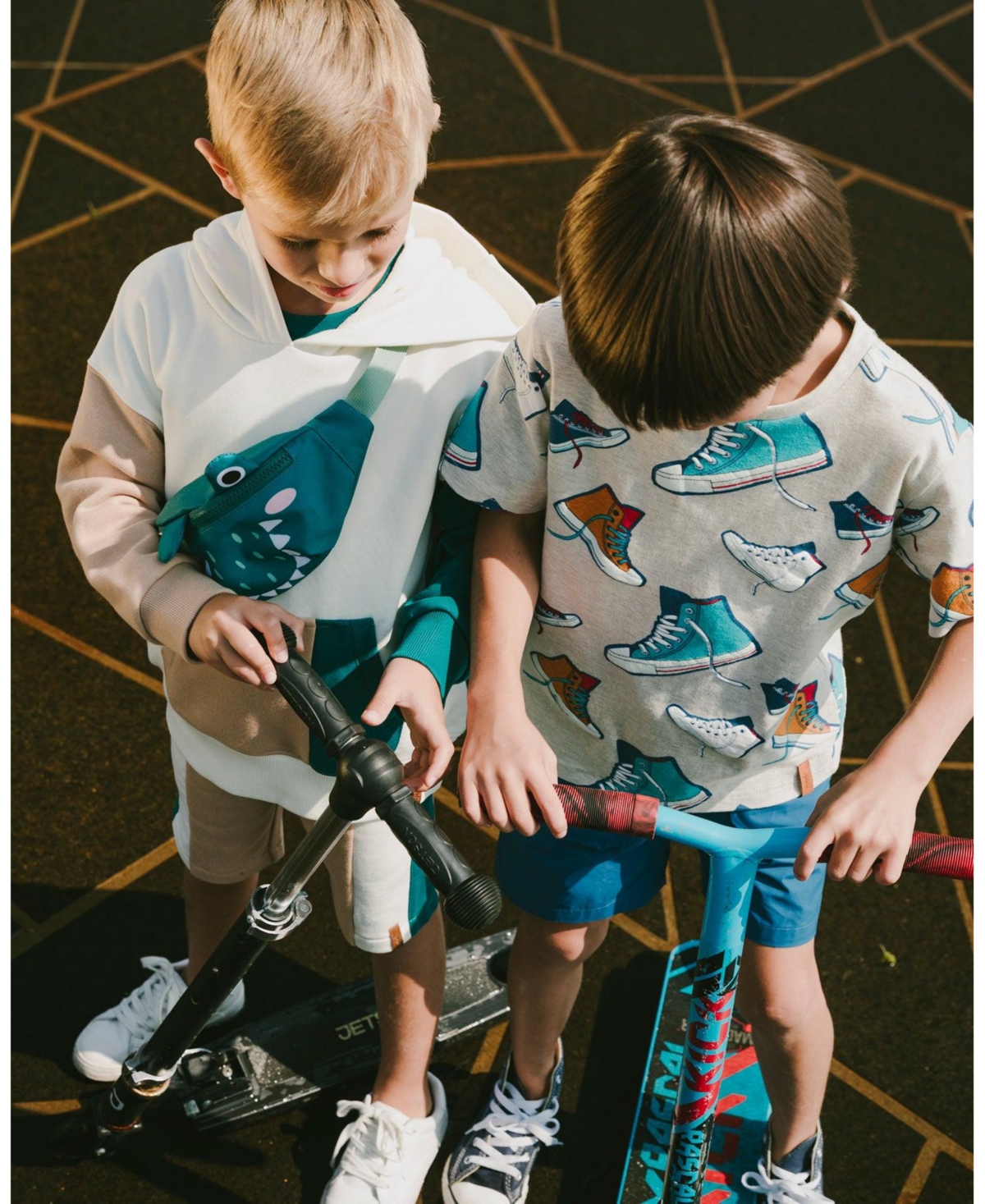 Deux par Big Boys Cotton Jersey T-Shirt Grey Mix Printed Shoes