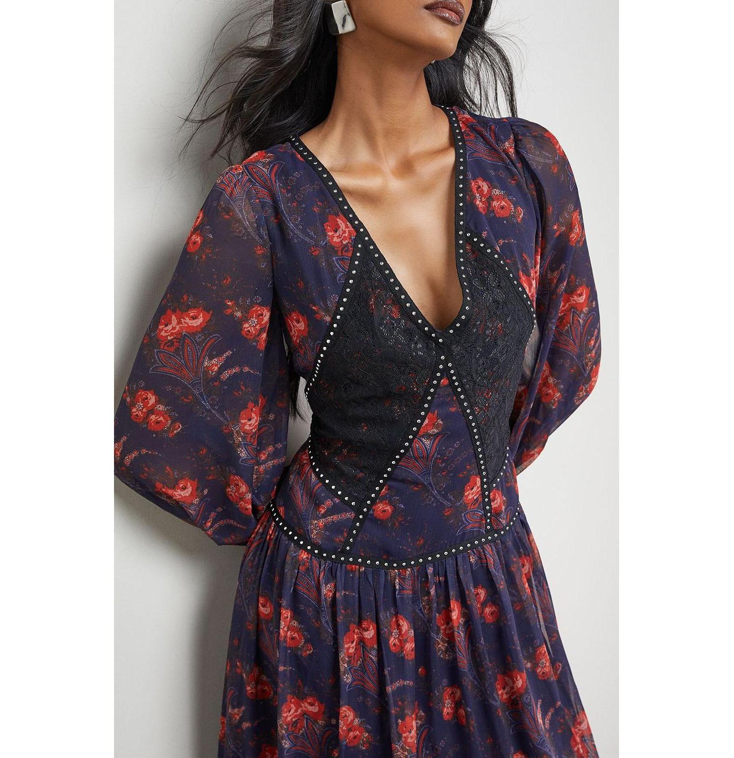 Women's Plunge Neck Pleated Maxi Dress