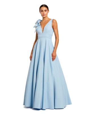 Women's Crepe Sleeveless Plunge Neck Ballgown With Bow