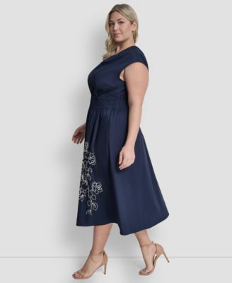 Plus Size Jewel Neck Midi Dress