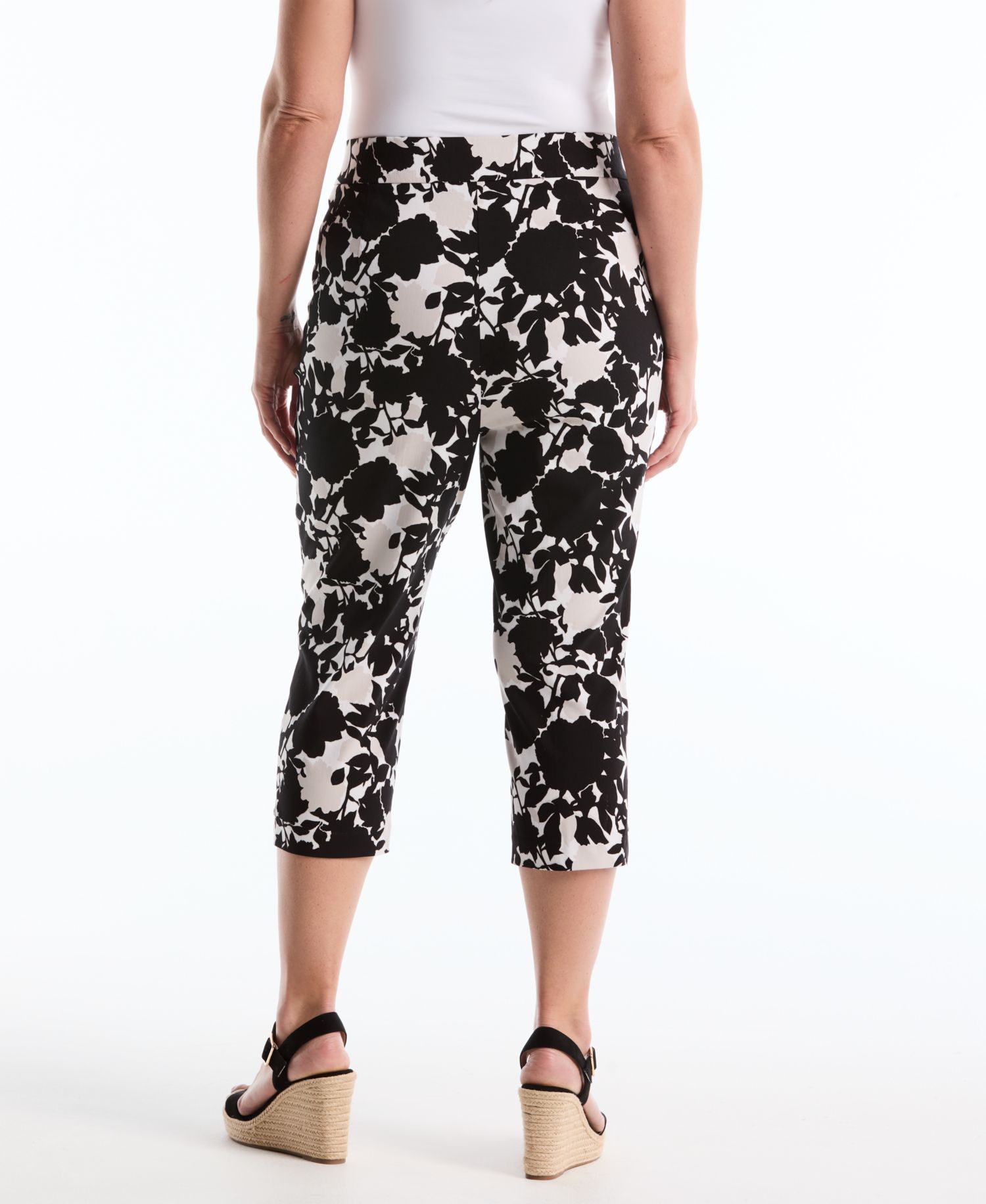 Petite Floral Print Capri Pants with Riveted Vent