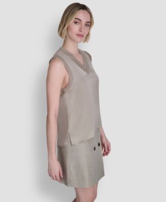 Women's Mixed Media V-Neck Sleeveless Sweater