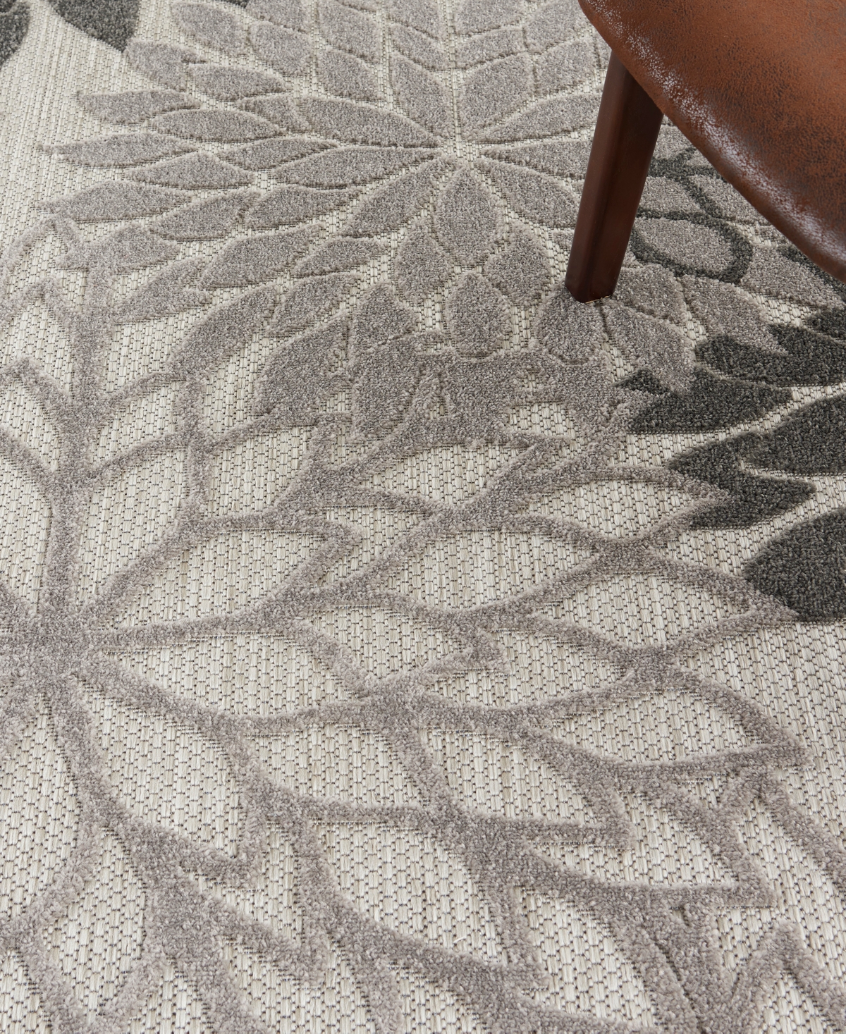 Nourison Home Aloha ALH05 Silver 5'3" Round Rug