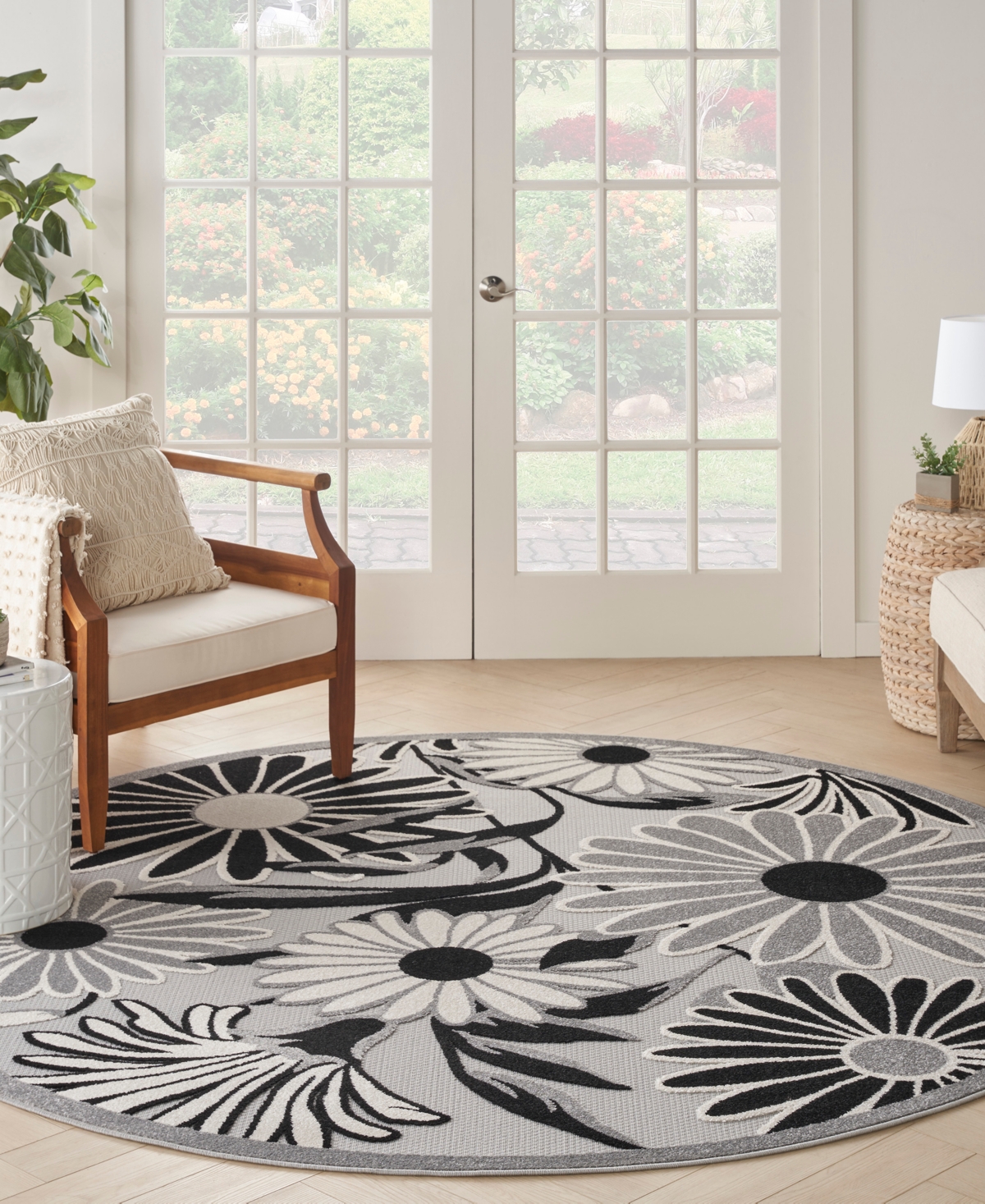 Nourison Home Aloha ALH33 7'10"x7'10" Round Area Rug