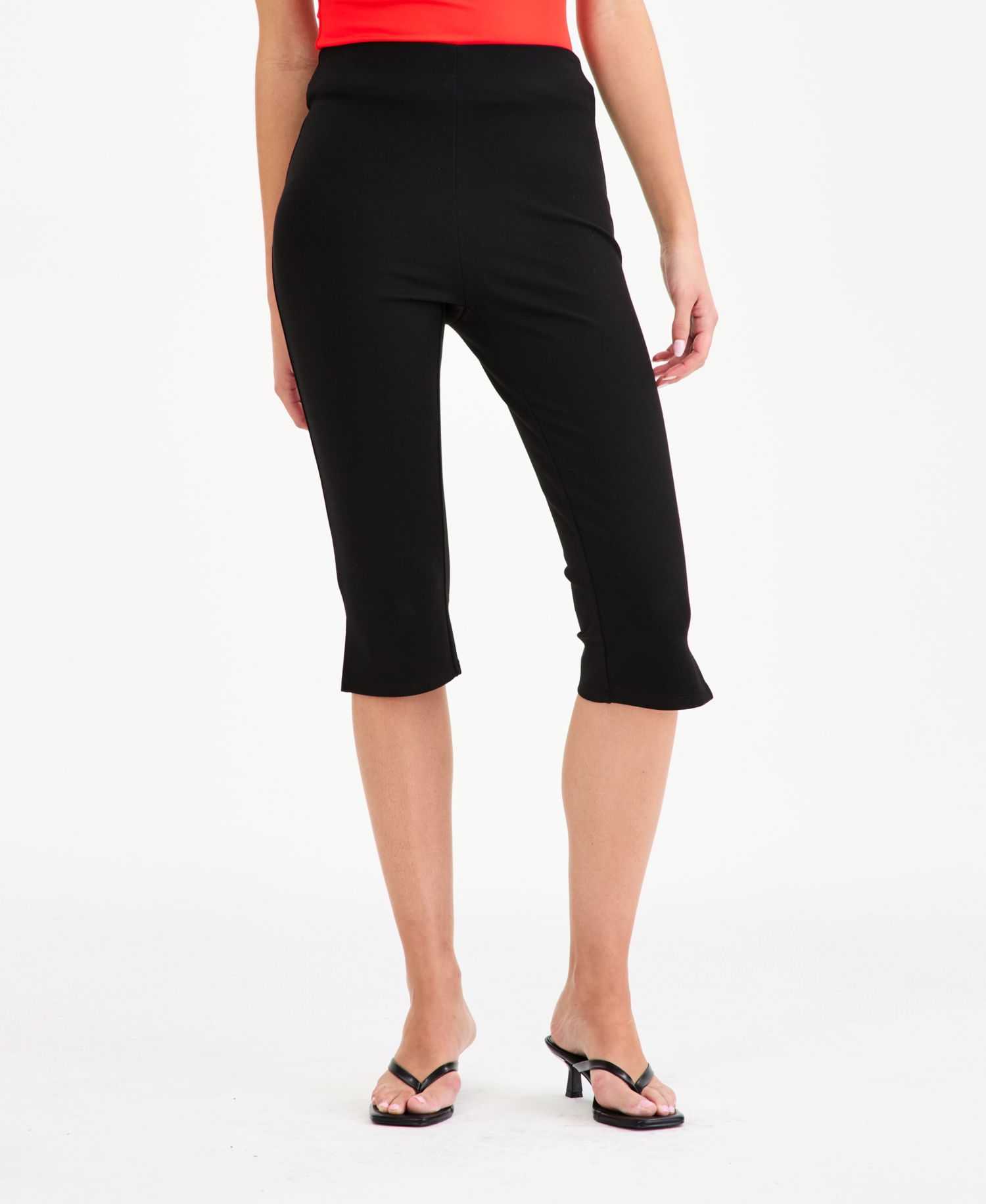 Women's Pull-On Capri Pants