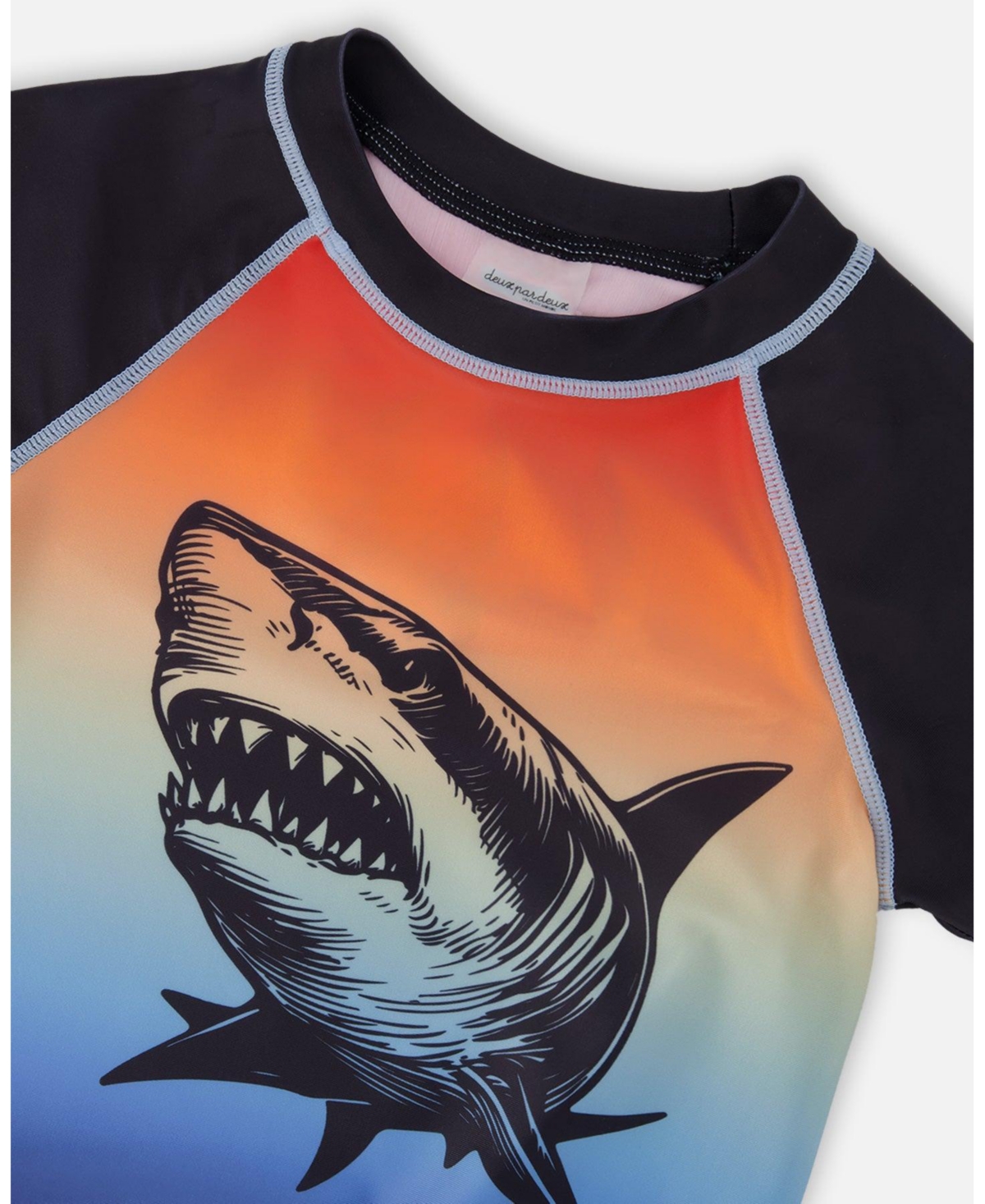 Deux par Boys Short Sleeve Rashguard