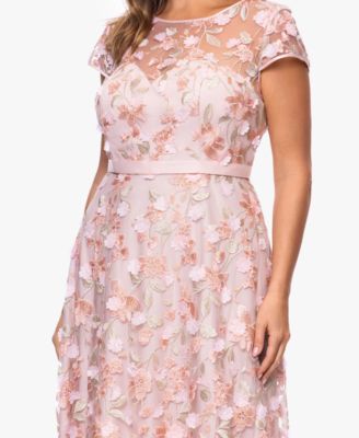 Plus Size Short-Sleeve 3D Floral Embroidered Ball Gown