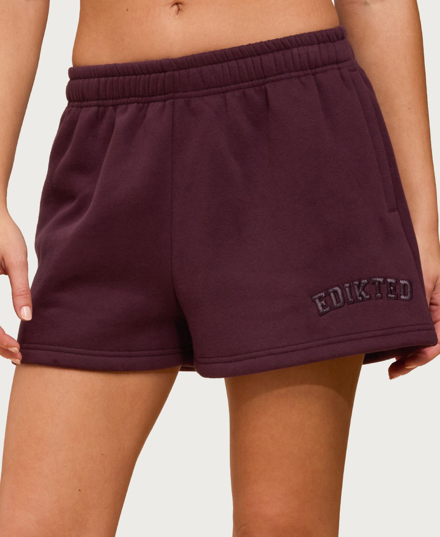 Женские шорты Edikted Girl Sweat Shorts, цвет: Сливовый — фото 1