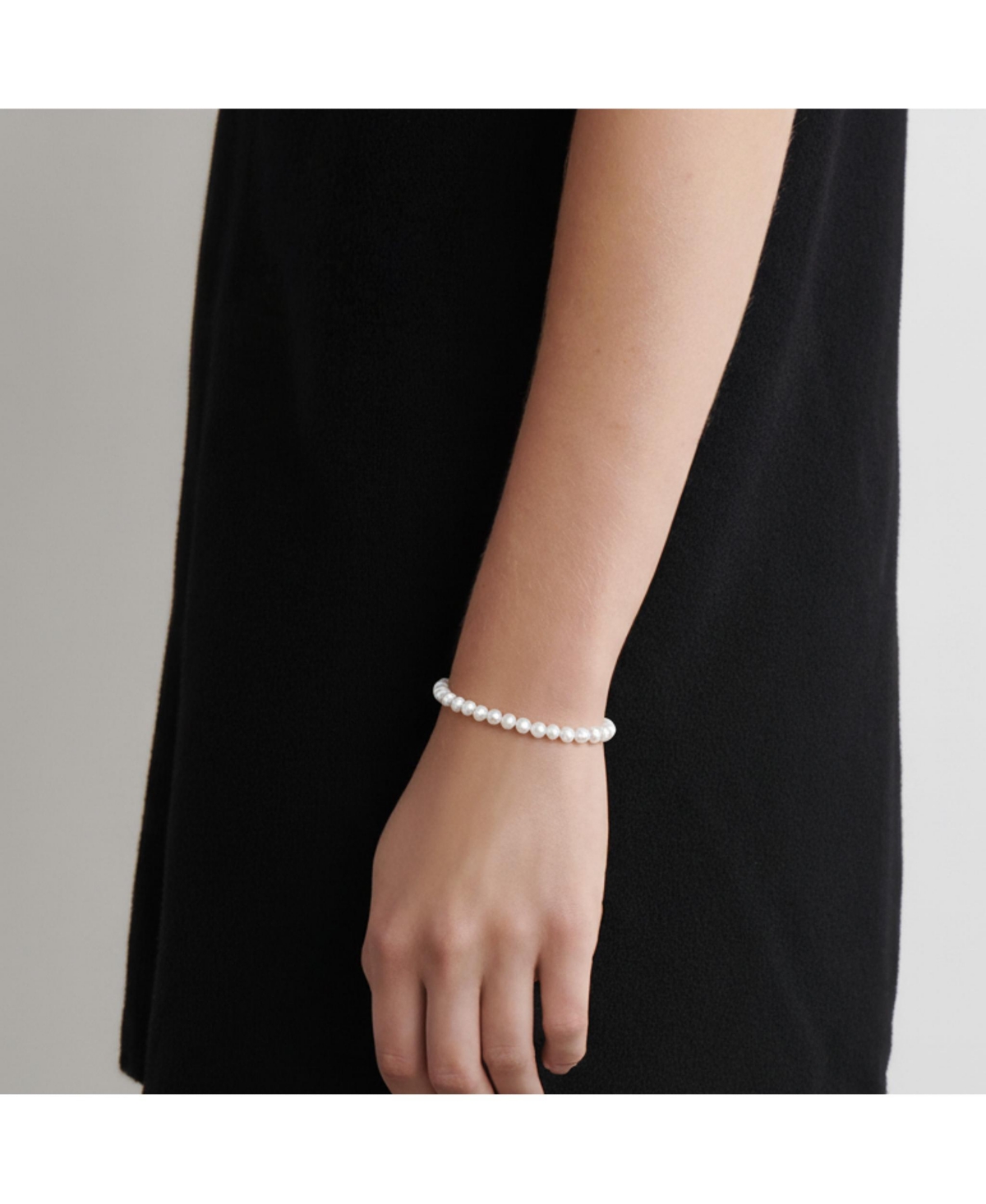 Joey Baby Freshwater Pearl Minimalist Bracelet