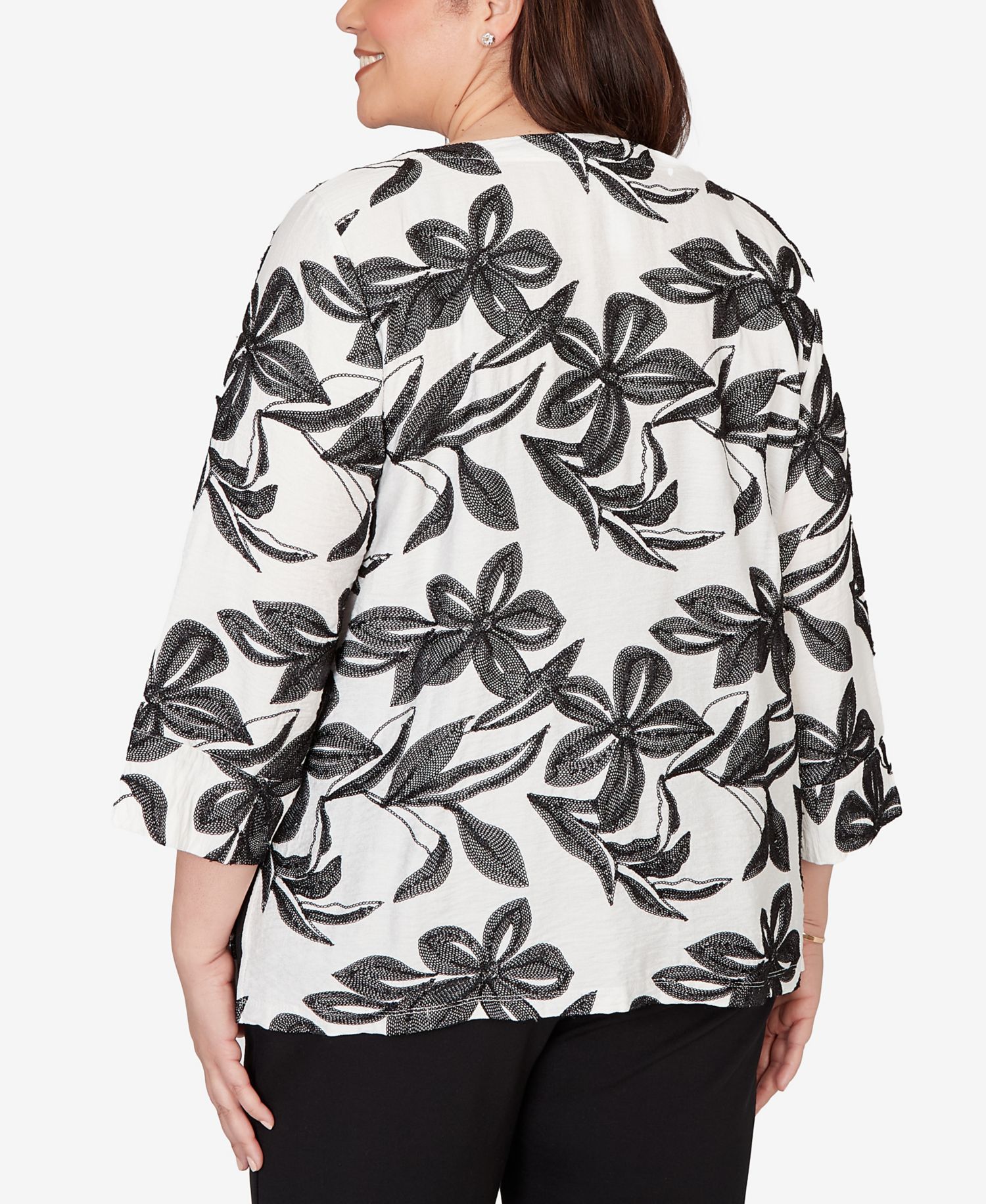 Plus Size Crowd Pleaser Embroidered Flower Top with Necklace