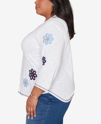Plus Size Port Side Embellished Floral Button Top