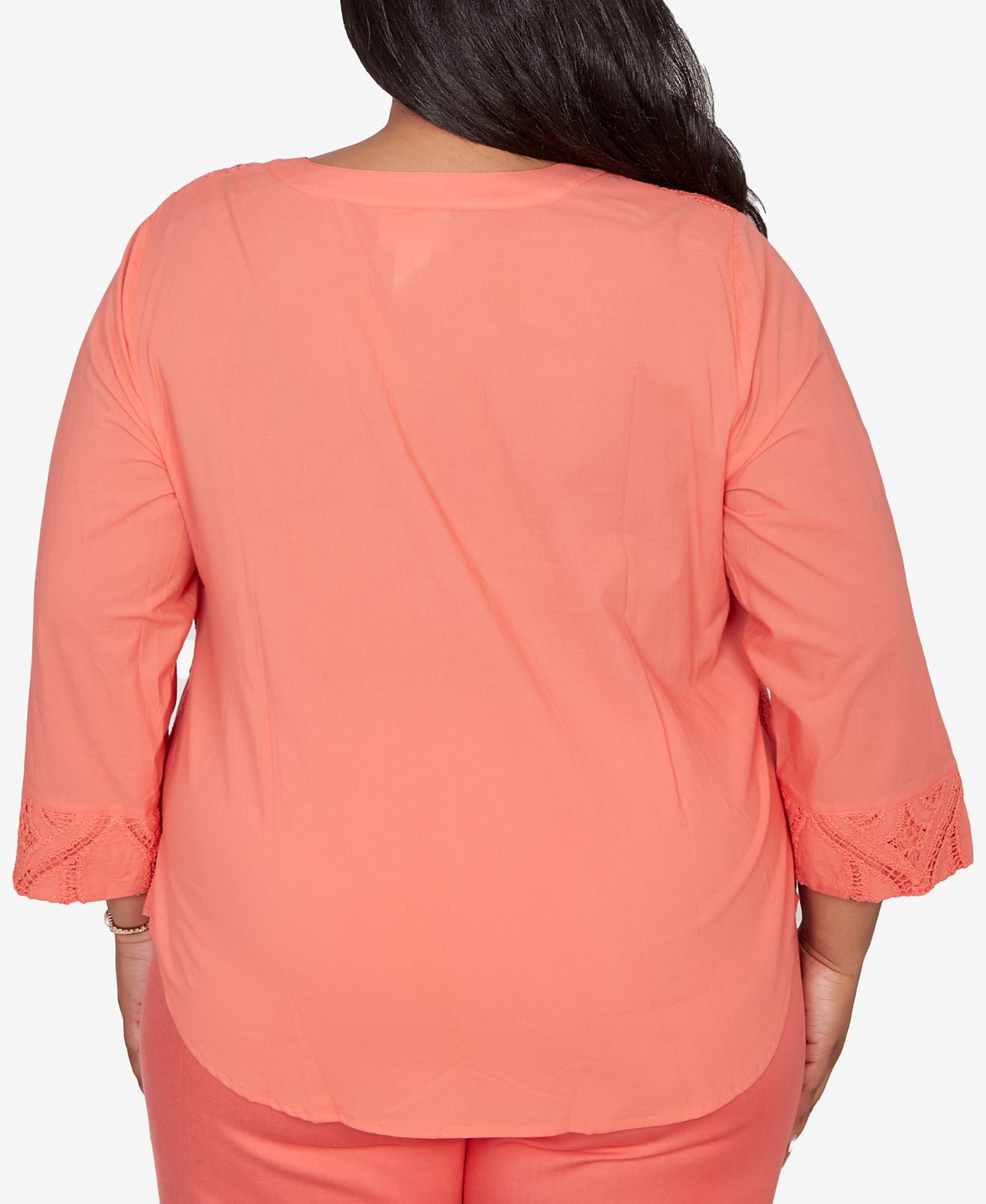 Женский топ Alfred Dunner Plus Size Resort Living Textured Lace Scroll Henley, цвет: Оранжевый — фото 6