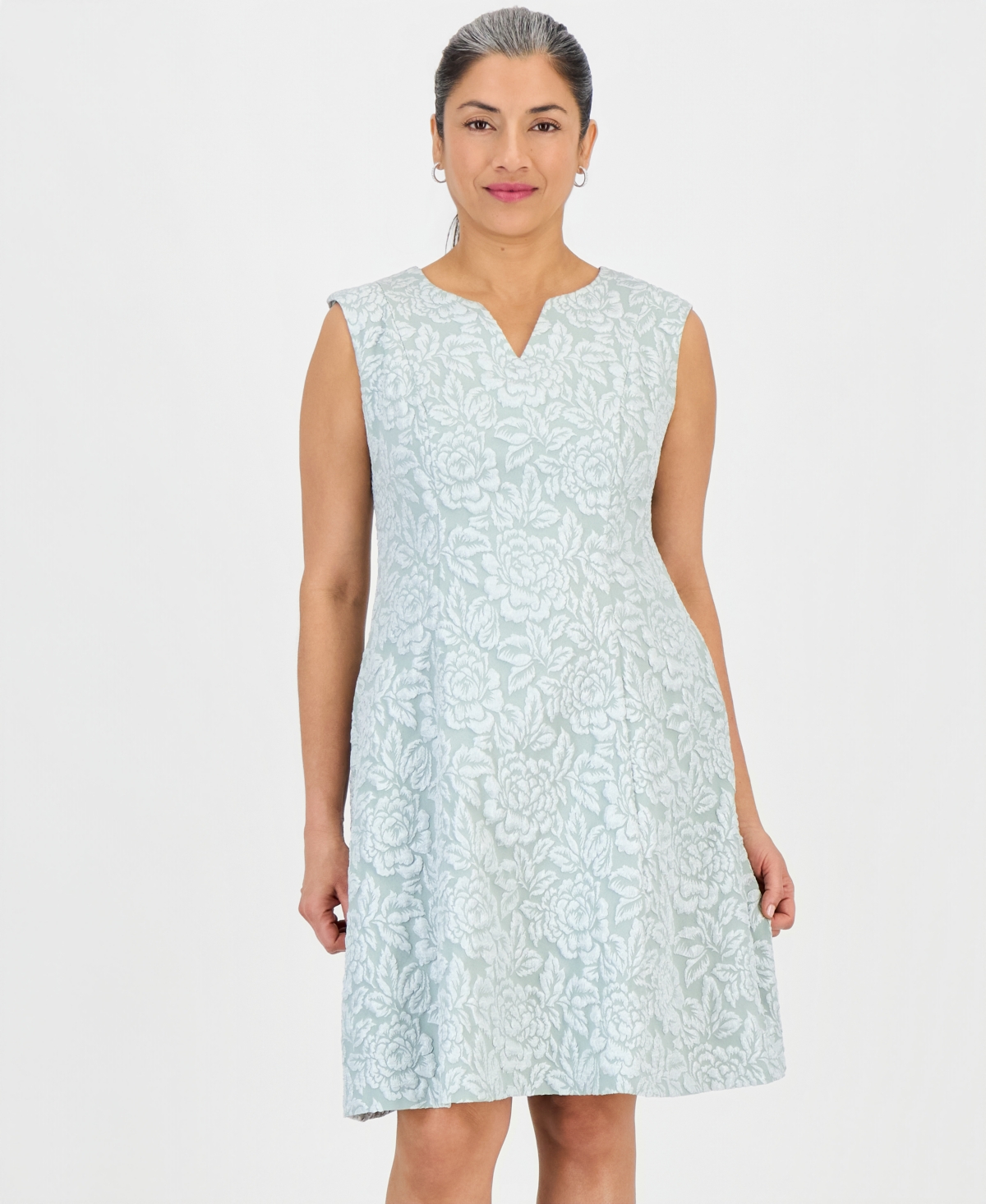 Connected Petite Notch-Neck Sleeveless Sheath Dress