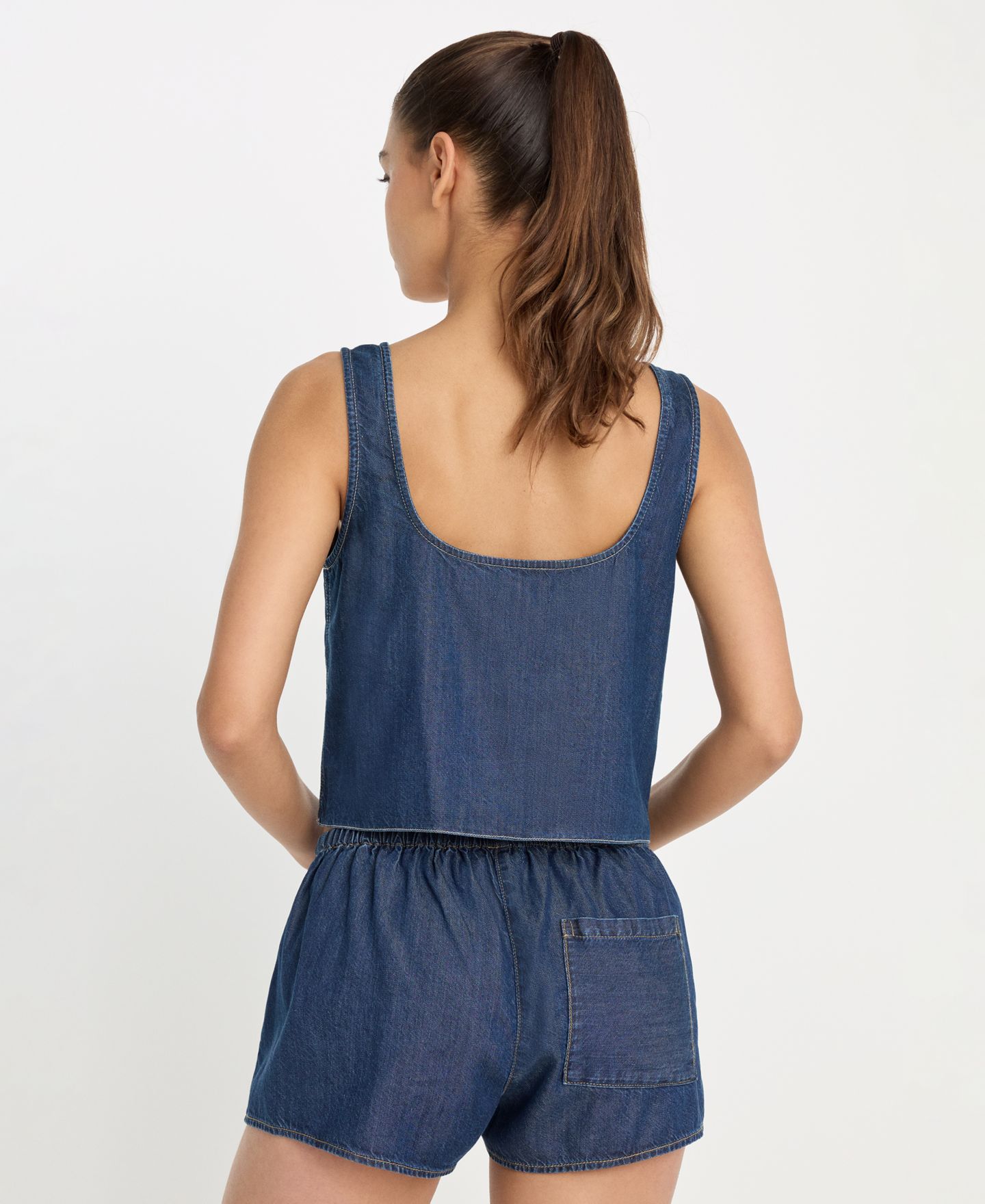 Женский топ Good American Denim Button-Front, Regular & Plus Size, цвет: Индиго — фото 4