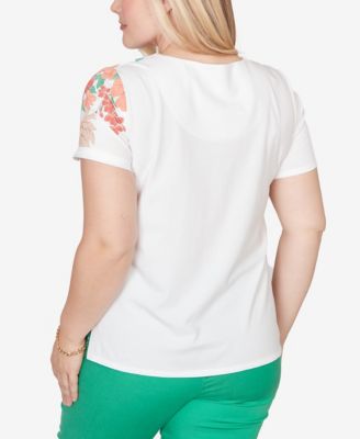 Petite Resort Living Floral Scallop Border Top
