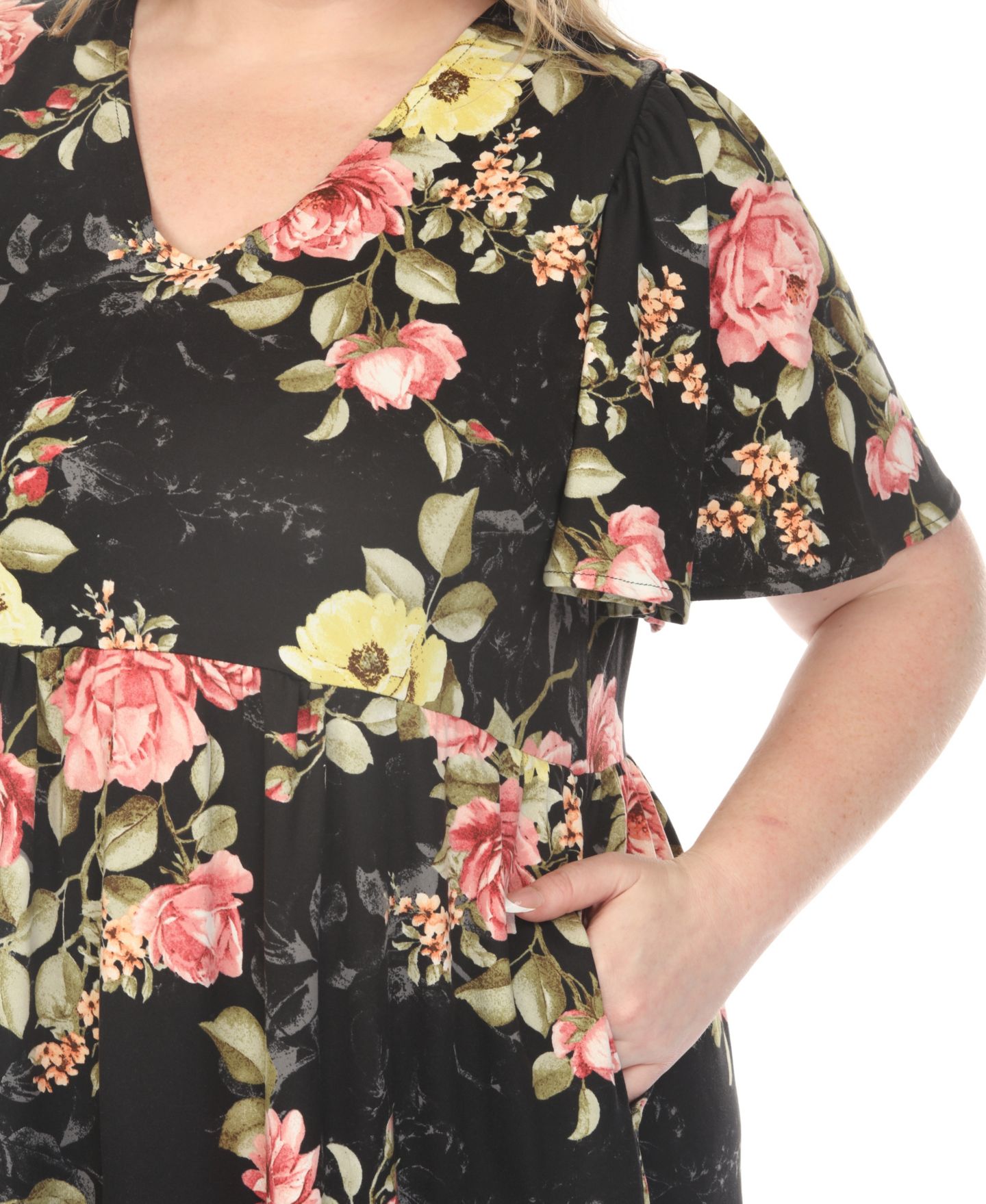 Женское платье White Mark Plus Size V-Neck Tropical Flower Short-Sleeve Dress, цвет: Чёрный / Красный — фото 4