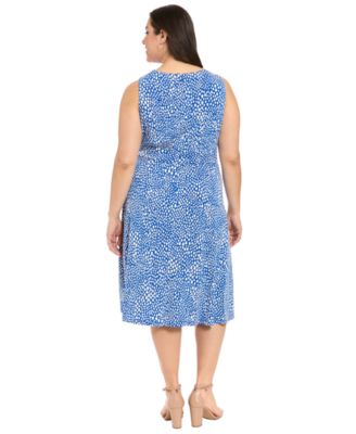 Plus Size Round Neck Sleeveless Dress