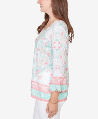 Petite Scalloped Neck Tapestry Print Knit Top